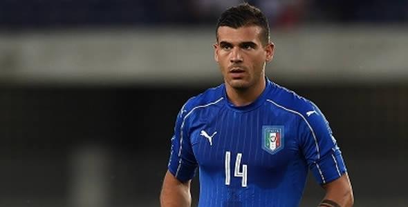 毫不掩饰对 毫不掩饰对